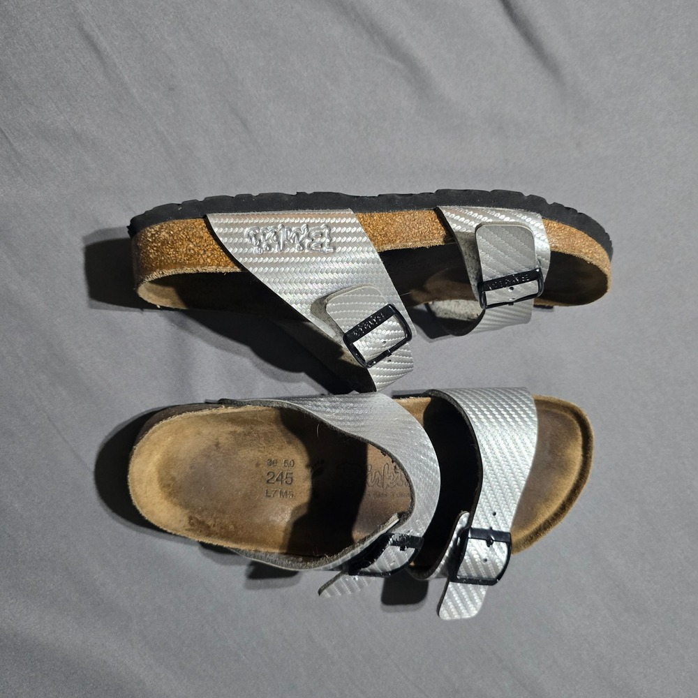 Birki's Birkenstock Sandals Women 7 Silver Metallic Textured Double Strap Slide - Picture 7 of 10